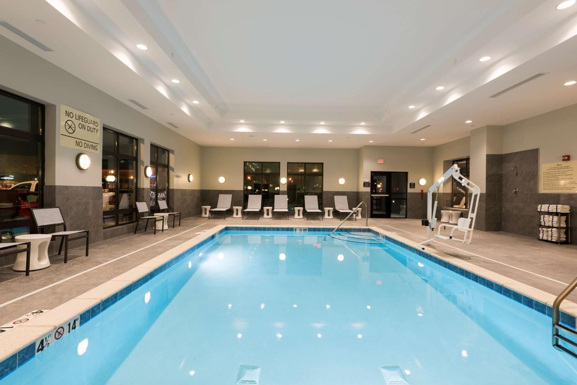 Hampton & West Lafayette, In Hotel 3*